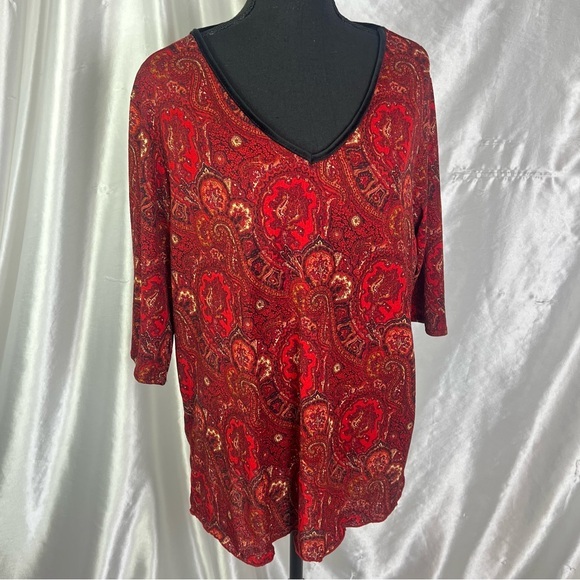Vintage Tops - Vintage Avenue Red Paisley V-Neck Top – Size 18/20 | Gothic Boho Vibes